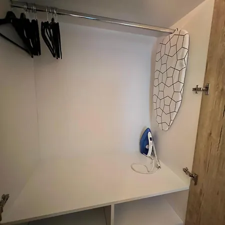 Tomin Sokak Apartman