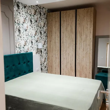 Tomin Sokak * Belgrade