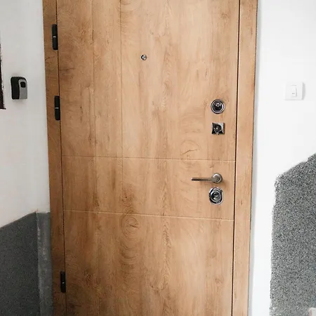 Apartman Tomin Sokak *